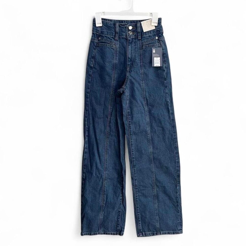 Universal-thread Women's size 17 Blue and Navy Jeans